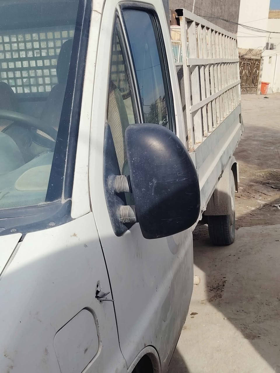 سلام عليكم سيارة افيكو موديل ٢٠٠٠ سيارت مزاد بيه مكينه كورله *********** نجف النجف, العراق
