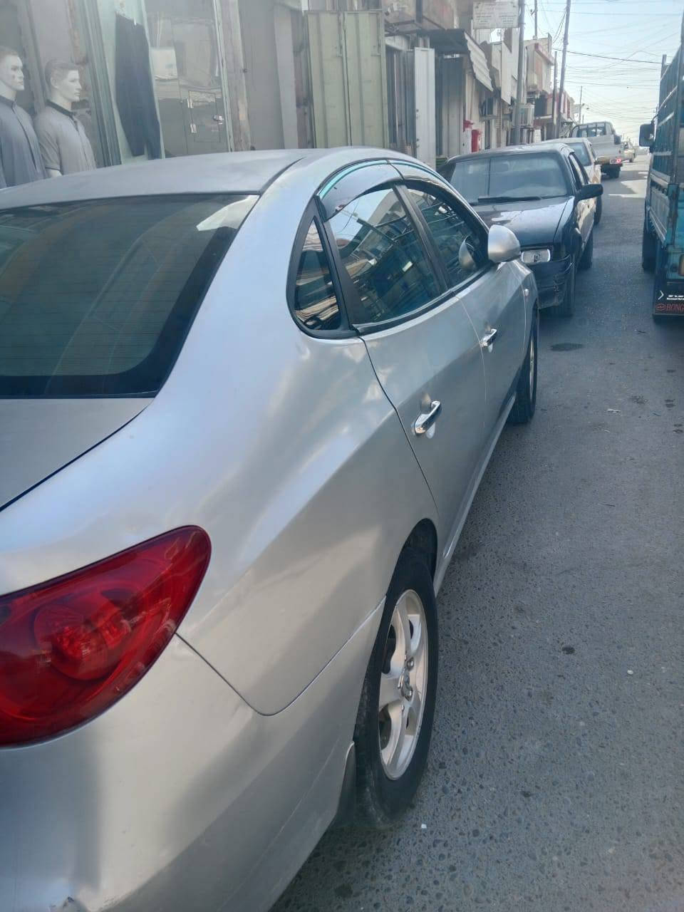 افنتي 2007 بسمي سياره بلاديه بيه طخه بين بابين وشبر جوه قبق بانزين  رقم بغداد تبريد ثلج محرك كير خير من الله  سياره ما مصبوغه بس بيه جراد  عارضه 80 وبيه مجال شي بصيط تفاصيل اكثر اتصال وتدالل ***********
