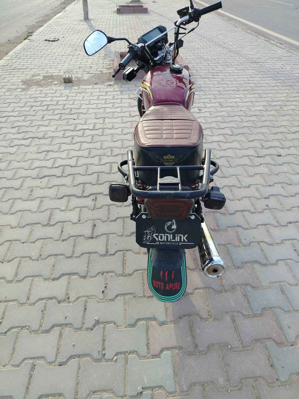 سلام عليكم
ايراني خمسه گير للبيع
ألون ماروني 
المديل 2024شهر 12 
الباب الأول الاورق كامله 
المكنيه خير من الله 
مكاني الحسينه الراشديه 
سعر: 740 وبيه مجال حك جيه 
الاستفسار. 
*********** بي وتساب
