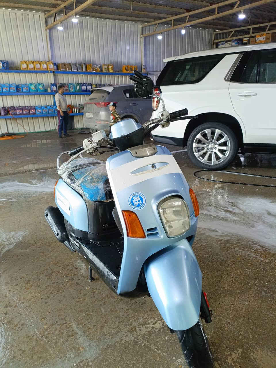 السلام عليكم
دراجة ماكس بوليسي
نضيفة وجاهزة كفالة 
مكان الناصرية مركز
السعر 650بية مجال قليل
***********
