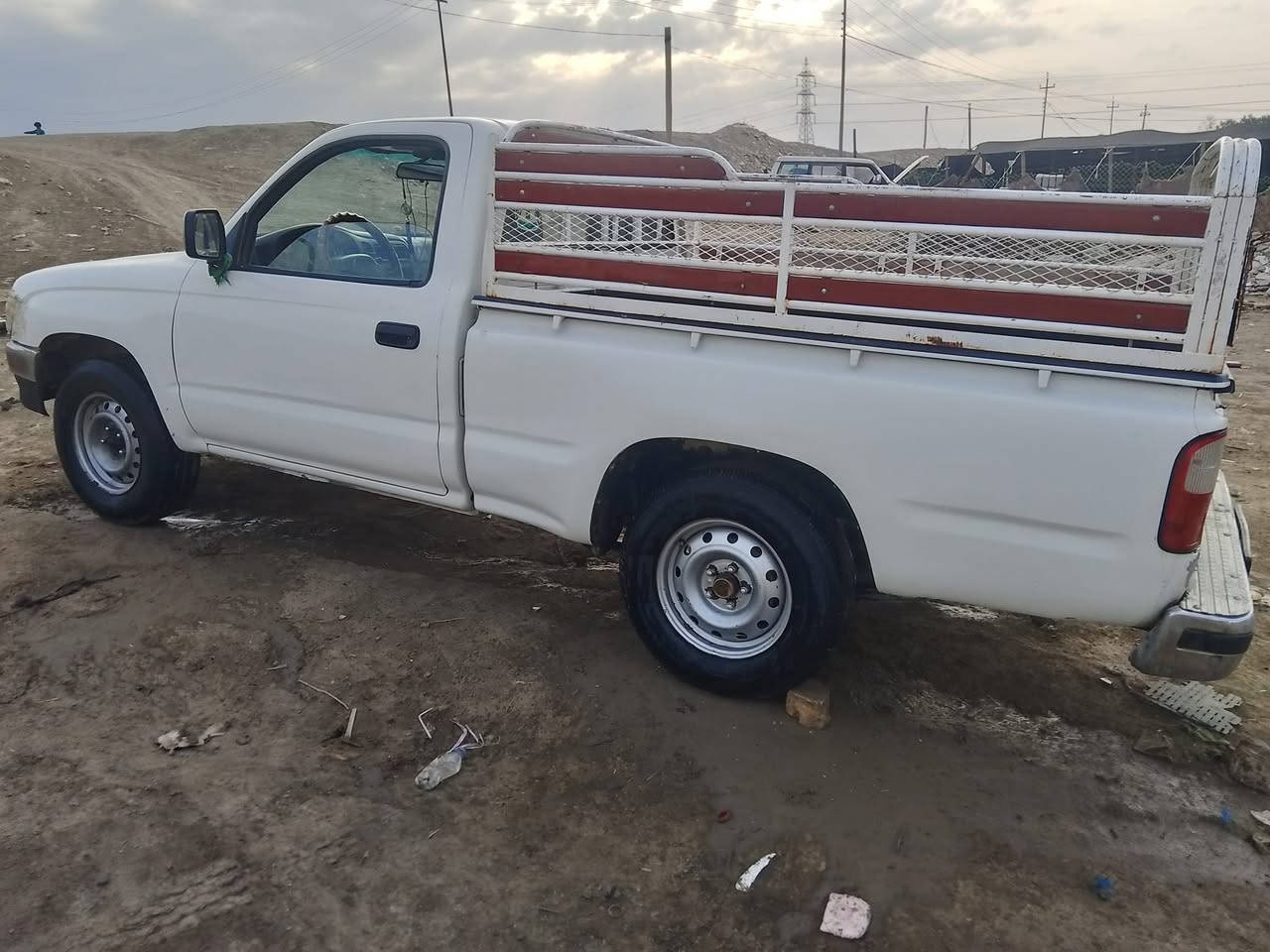 السلام عليكم بيكم فلاحي 2001 رقم بغداد دولي السنويه لل 30 ترهم مراوس نيسان المكان ناصريه ترهم بيع***********
