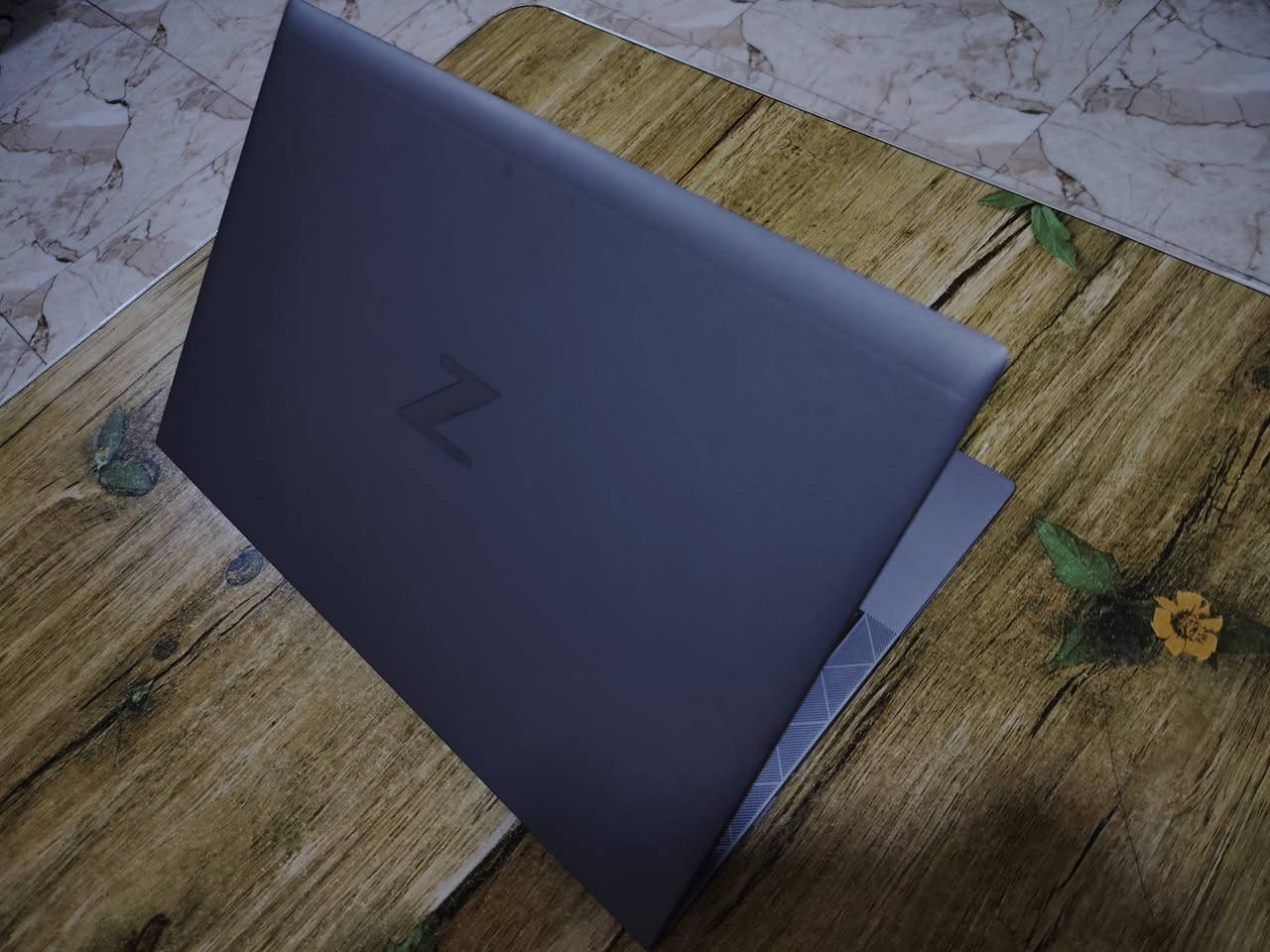 HP ZBook Firefly 14 G7
⚙️ المعالج: Intel Core i5-10310U (الجيل العاشر)
🧠 الرام: 8GB
💾 التخزين: SSD 256GB
🎮 كرت الشاشة: Intel UHD Graphics (مدمج)
🖥️ الشاشة: 14 بوصة Full HD
🌐 يدعم Wi-Fi وBluetooth
🔌 منافذ USB وUSB-C وHDMI
🔋 بطارية جيدة (إذا كانت حالتها جيدة)
 للعاب الخفيفه يفتح gta وغيرها
للدراسة
والعمل
طبعا تجي وياه شاحنته والجنطه مآلته
مستعمل قليل وكلش نضيف
سعرة 400 الف


**إذا كنت صاحب هذا الإعلان وتريد حذفه لأي سبب، رجاءا أرسل رسالة إلى الدعم الفني**