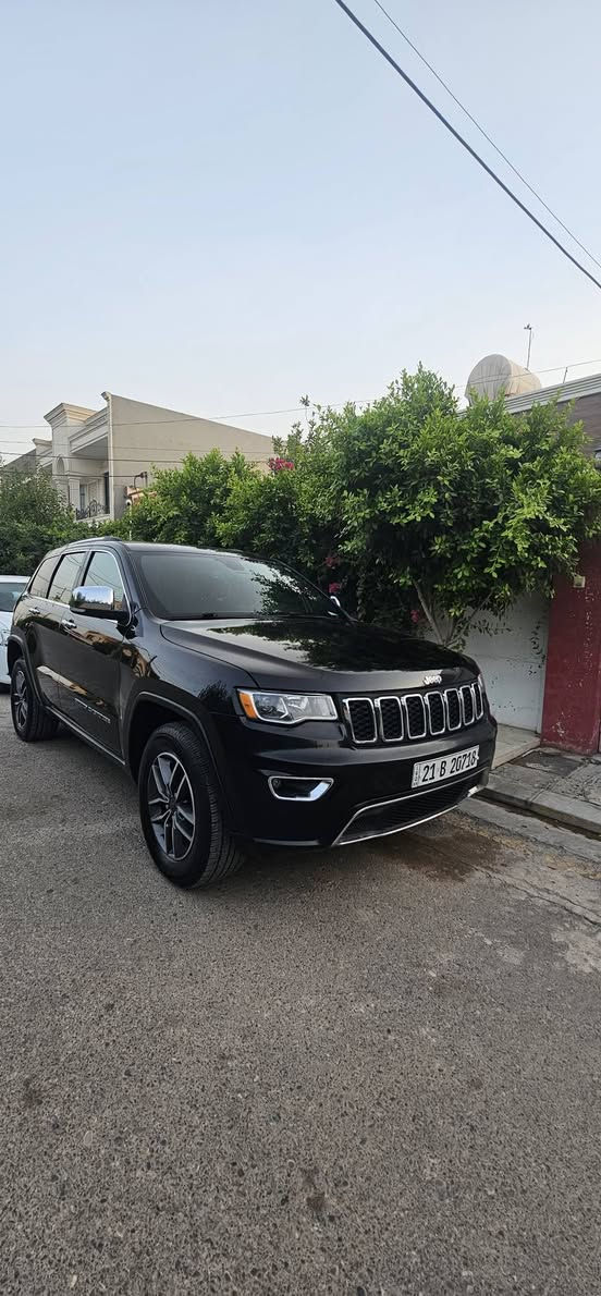 ********عربی*************
الموديل: 2019 ليمتد
المحرك: 3600  V6
ماشية 100,000 ميل
الکير والمحرك غير مفتوحين (ضمان)
بدون إيرباغ
 بها ٣ قطع بدون داخل (البونيت جاملغ السائق  معجون، باب السائق  بس پمپ كلير أمريكي)

فول مواصفات: بصمة تشغيل، فتحة سقف (سلاید)، شاشة كبيرة، أوتو بارك، باب خلفي كهربائي، كاميرا خلفية، رادار خلفي وجانبي، مقاعد جلد أسود كهربائية مع تدفئة، مقود مدفأ، وضعية سبورت

الفحص والبيئة لغاية 11/2026
الموقع: کرکوک
السعر المطلوب: 23,500 دولار

********کوردی*********
مودێل: 2019 لیمتد
cc V6  مەکینە: 3600
100,000 مایل رۆشتوە
گێر و مەکینە دەسکاری نەکراوە
 بەبێ ئێرباگ
 3 پارچە ناوگرتن نیە (بۆنیت و چاملخی سایەق مەعجون، دەرگای سایەق کلیەری ئەمریکایە) 
فول ئۆپشن: بصمە، سلاید، شاشەی گەورە، ئۆتۆپارک، سندوق شوفت کارەبایی، کامێرای دواوە، راداری دواوە و تەنیشت، کشن جلد گەرم و کارەبایی، سوکان گەرم، سبورت مود
11/2026 سەنەوی و ژینگە تا 
 شوێن: کەرکوک 
نرخ داواکراو: $23,500


**إذا كنت صاحب هذا الإعلان وتريد حذفه لأي سبب، رجاءا أرسل رسالة إلى الدعم الفني**