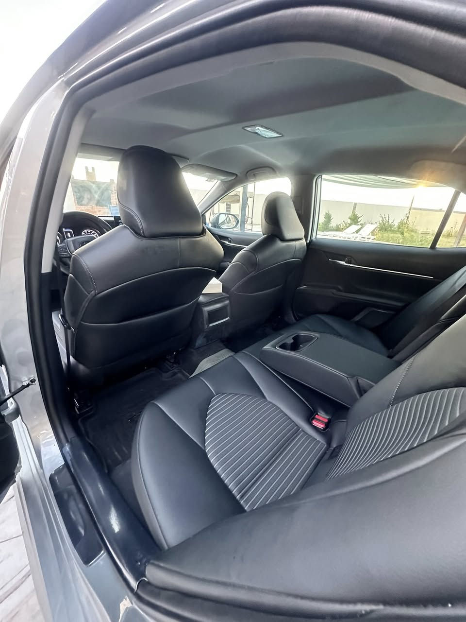 سلام عليكم
كامري موديل 2022 هايبرد فئه SE فئه night shaid حادثها كلش حلو بدون تبديل بدون صبغ فقط الدعاميه مبدله بوحده بلاديه ماشيه 62 كليو وليس ميل سعرها 22 الف وبيها مجال 

مكاني بغداد الغزاليه 

***********
