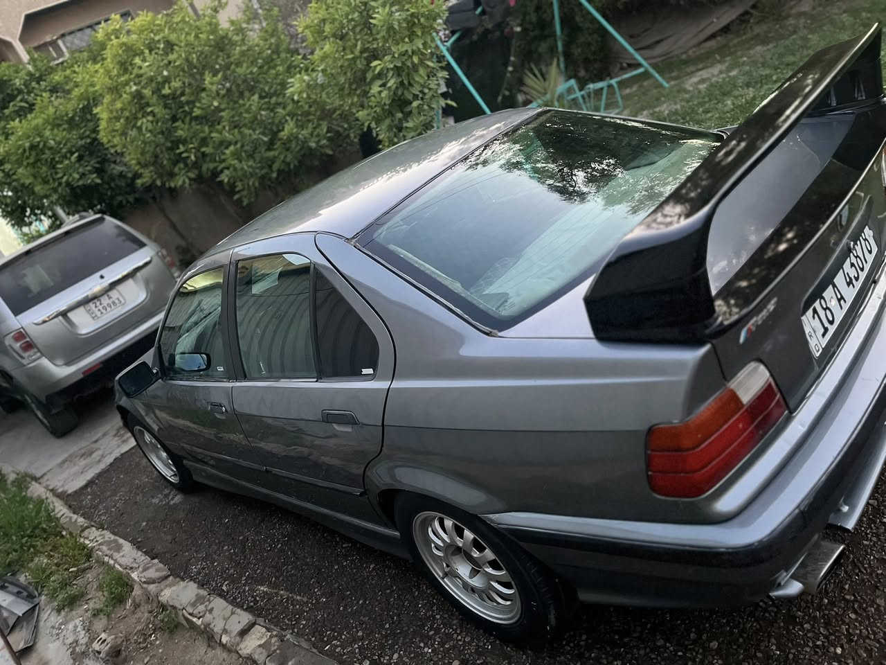 BMW  E36   موديل 1990
السياره  محركه 6 سلندر تك فانوص 
كير ZF نمره طويله
 
سعره ٤٣ وبيه مجال 
بغداد السيديه 
***********
