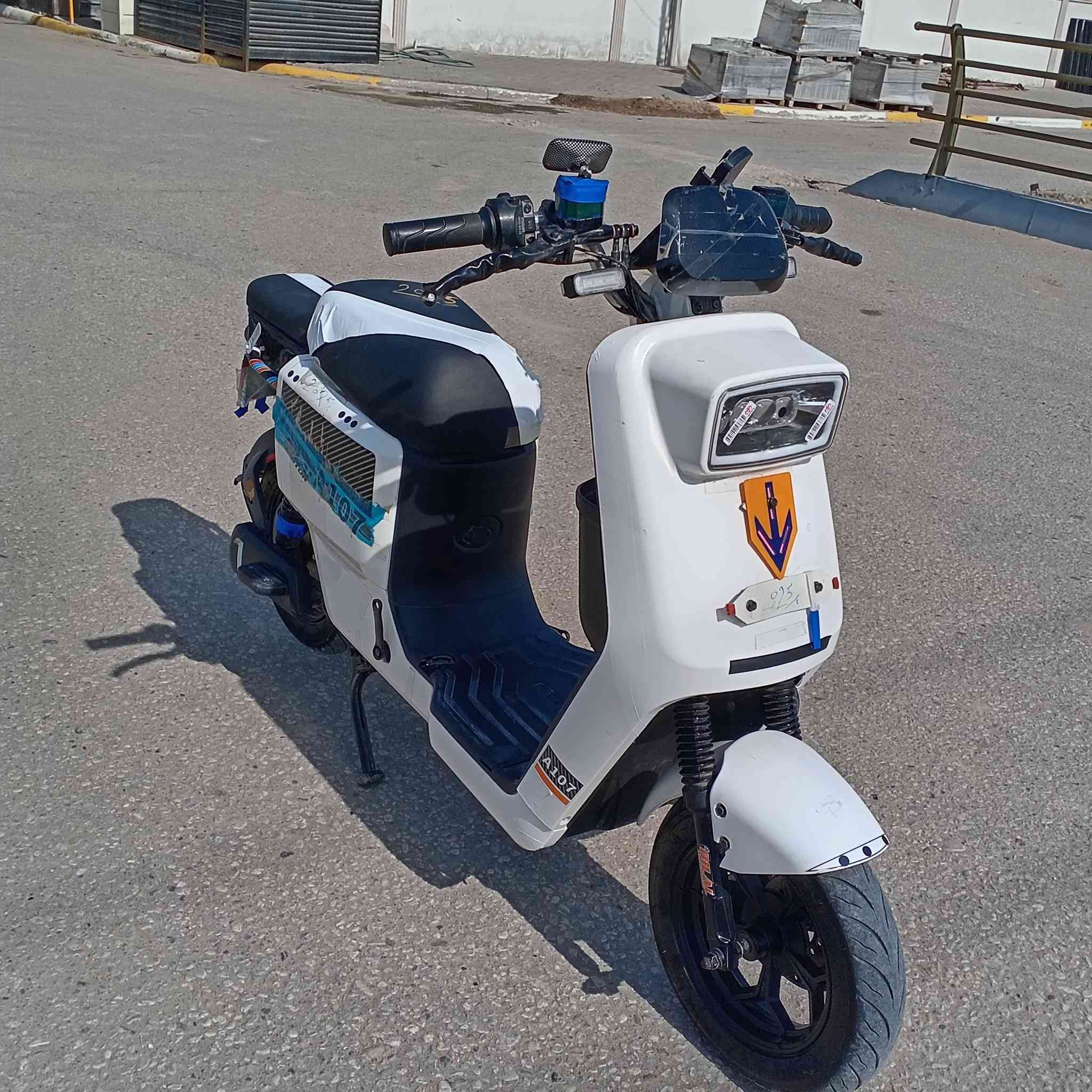 باسكل شحن موديل2025جديد
الاسم:A107
المواصفات↓
سويجين 
بصمتين
دبل اشاره 
مثبت سرعه 
دكمه بك
بريك دسك 
دبلات خلفي+امامي
المكان كربلاء طريق بغداد
قرب مجمع الرحمن السياحي 
الهاتف:***********
