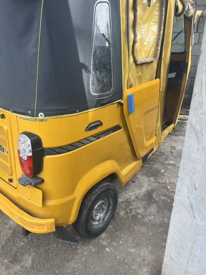 السلام عليكم تكتك البيع موديل 19داخلةب20 أوراق تكتك حلوة وكعدة وصبوغةعام الجملية ولسعر4750ويهةمجال وبك خير ودلل ***********
