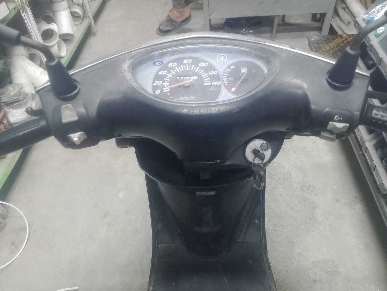 بريز للبيع بلاد ختم واحد كفاله خرسه
نازله رمبه  مميزه البريك الأمامي اجه بيها دسكات مو بنز بلاد السعر 650 وبيها مجال 
***********
