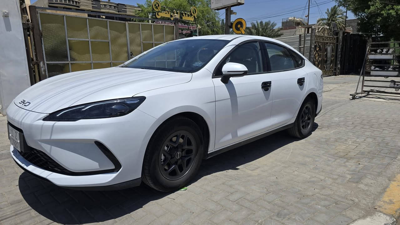 🚘 للبيع: بي واي دي سيل 5 (BYD Seal 5) موديل 2025
مرقمة بغداد، سنوية مستلمة، باسمي (جاهزة للتحويل).
  السيارة بحالة الوكالة (بالنايلون) 
 الملحقات:الشاحنة الأصلية، أرضيات حوضية، وكافة الملحقات.
ملاحظة: توجد خدوش بسيطة بالدعامية وأثر حصوات خفيف جداً بالجاملغ (لا تلاحظ إلا بالتدقيق)
السعر: 19,250,000 دينار (تسعة عشر مليون وربع) وبيه مجال بسيط.
 الموقع:بغداد - البياع - حي الرسالة الثانية - شارع الضغط
 للتواصل:***********
