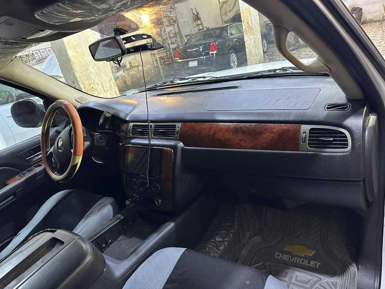 تاهو ادوات أدوات 2010
حادثها جاملغ خلفي ايمن بدون اير باك
بيها بارد قليل شوف العين
مكفوله الإنتربول والسرقه وعشاير
كير مكينه حداديه كله جديد
فئة LTZ
للاستفسار الاتصال على الرقم ***********

السعر ٧٥ وبيها مجال
او المراوس جارجر او اوباما حسب القناعه
