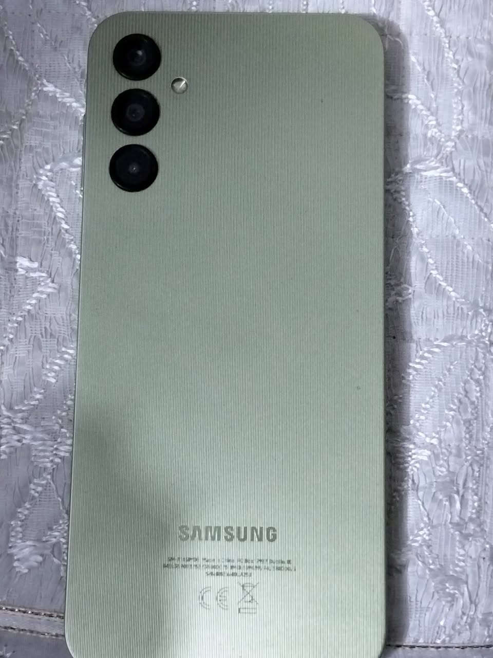 هاي 14 للبيع الذاكره 128 عشوائيه 6 النظافه 100% سعره 140,000 للاستفسار الصالح رقم الهاتف***********
