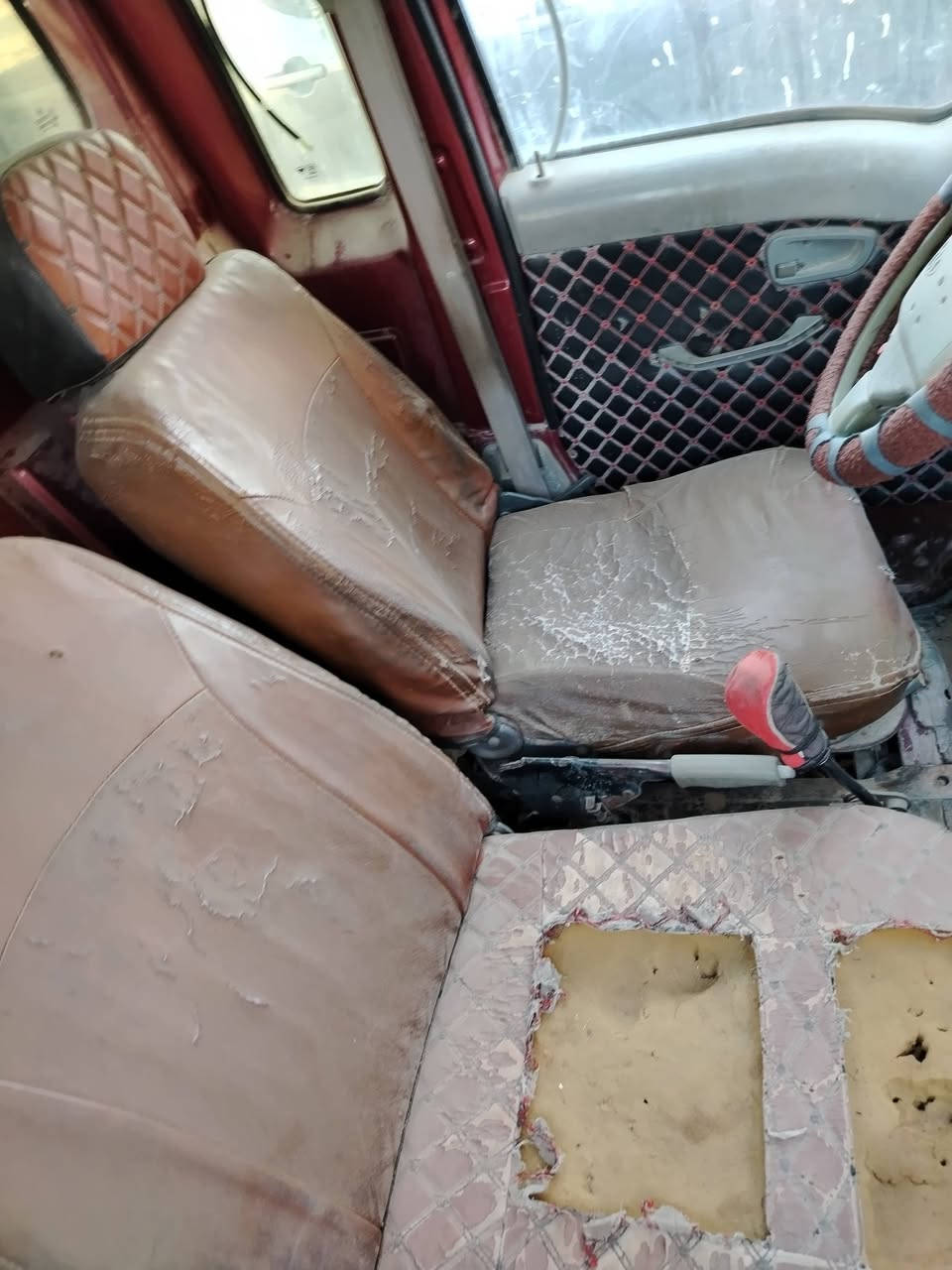 السلام عليكم شنكه للبيع عايزه بس تجفيت المحرك السعر ١٢ ورقه
***********
