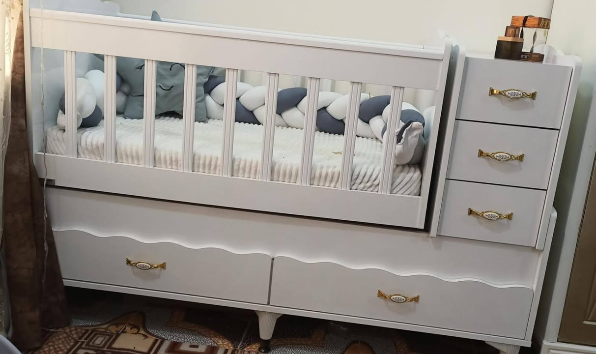 كاروك تركي هزاز شركه GK مستخدم فقط شهر يحتوي على 5مجرات طوله 160 يكفي لعمر 6او 7 سنوات وتكدر  تحول جربايهه
دوشك نضيف بعده بجيس مع تلبيسه دوشك +ضفيرة ونجمه وهلال 
امانة كولش نضيف مابي اي ضرر  سبب البيع مكان ماعندي   مكاني كربلاء حي وفاء

***********
