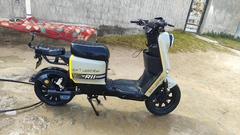دراجه R11 بطاريات شحنهن جيد بس طفت عندي وما اعرف الصحه ابيعه عطلانه*********** الزبير, البصرة
