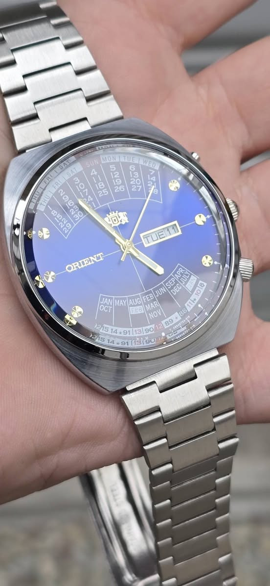 اورينت ياباني  دولي مختم بكل مكان
سوبر سلم  مخزن غير مستعمل 
باله وارد اوربي DHL
قطعه وزن ثقيل تحفه 
فول لومينوس اميال وارقام 
معدن ستانلس ستيل  طلاء ذهب 
مقاوم للماء 
تاريخ يومي وشهري 
باللبس هيبه وكشخه القطعه تحفه فنيه 
السعر  ٣٠ الف على اول تم


**إذا كنت صاحب هذا الإعلان وتريد حذفه لأي سبب، رجاءا أرسل رسالة إلى الدعم الفني**