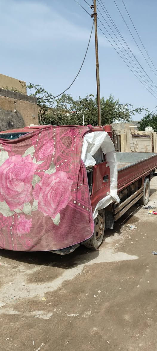 للبيع السعر 35 ورقة بيع مستعجل عنواني البصرة 
رقمي واتساب ***********
