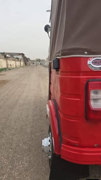 للبيع موديل 18 رقم وسنويه تحويل مباشر بيها مكينه مال 20 سيبايه درك كبا...