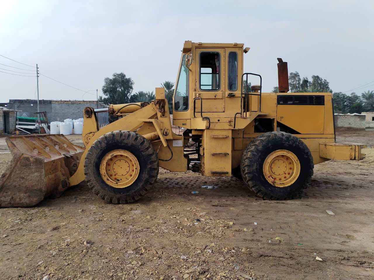 سلام عليكم ورحمة الله وبركاته 
شفل البيع حجم 80مديل 94 نوع داشه ثري  وارد امريكي مكينه كمنز 117 مكينه كير و حداديه شرط دفع ورفع  شرط رقم قادسيه  مكينه جاهزه العمل  السعر (270) وبيه مجال قليل رقم التليفون ***********
