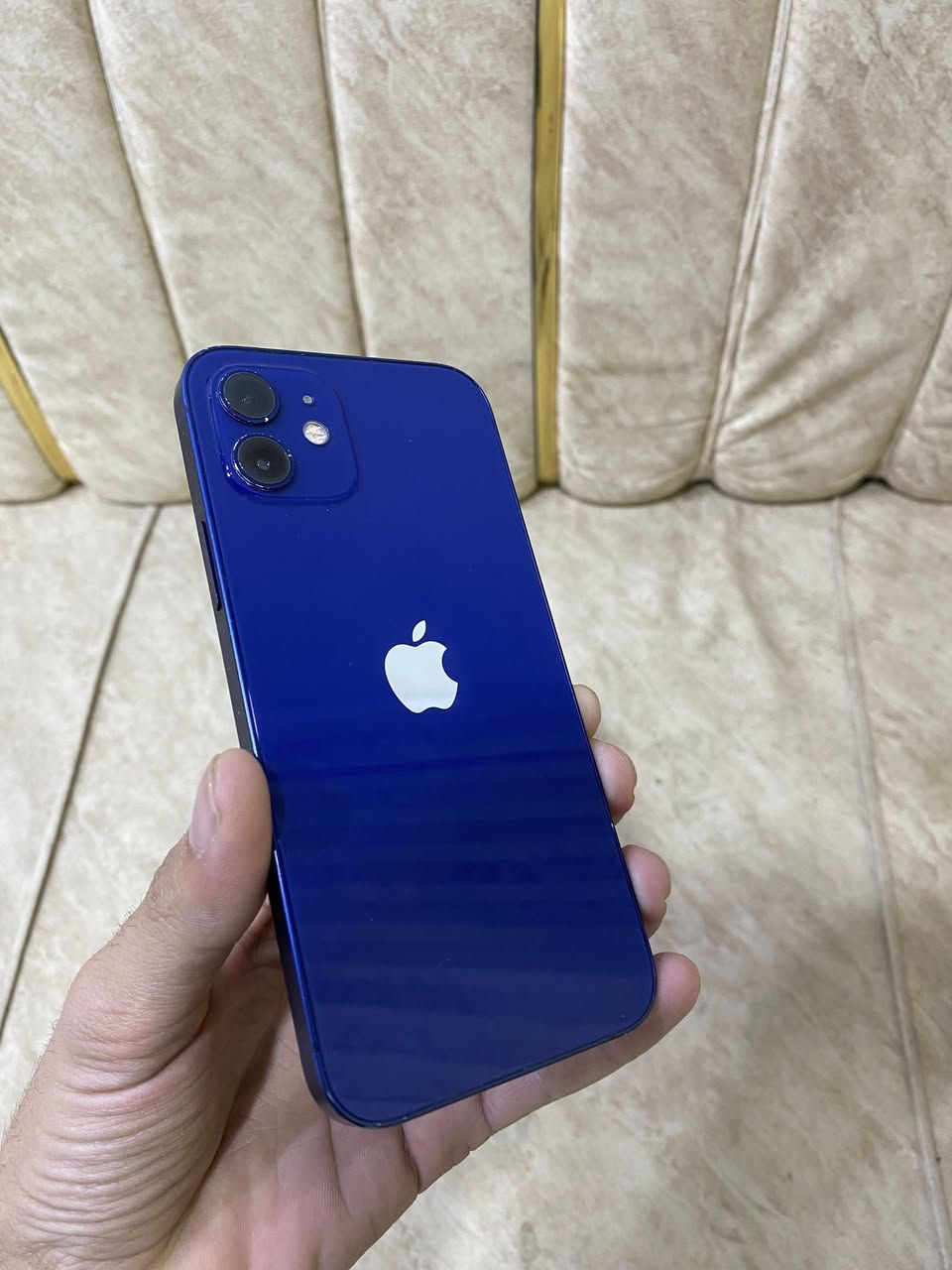 ايفون 12 العادي للبيع
الجهاز مامفتوح ومامبدل بي اي قطعة وكلشي شغال بي الجهاز يخبل ونظيف بس محتاج واريد ابيعه
نسبة البطارية : 75% مامبدلة ولا مرفوعة
السعر : 250 الف
مكاني البصرة الحيانية ***********
