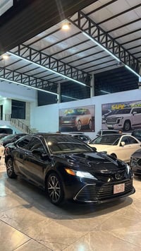 كامري XLE • ٢٠٢٤ • ٥٢٠٠٠ كم