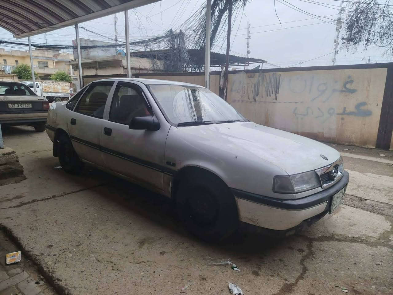 السلام عليكم
فكترا للبيع 
حجم 18
بدون صبغ 
محرك شرط 
كير شرط 
كوبون بانزين بيها 
السعر 55وبيها مجال 
للاستفسار /***********كورك
***********اسيا
