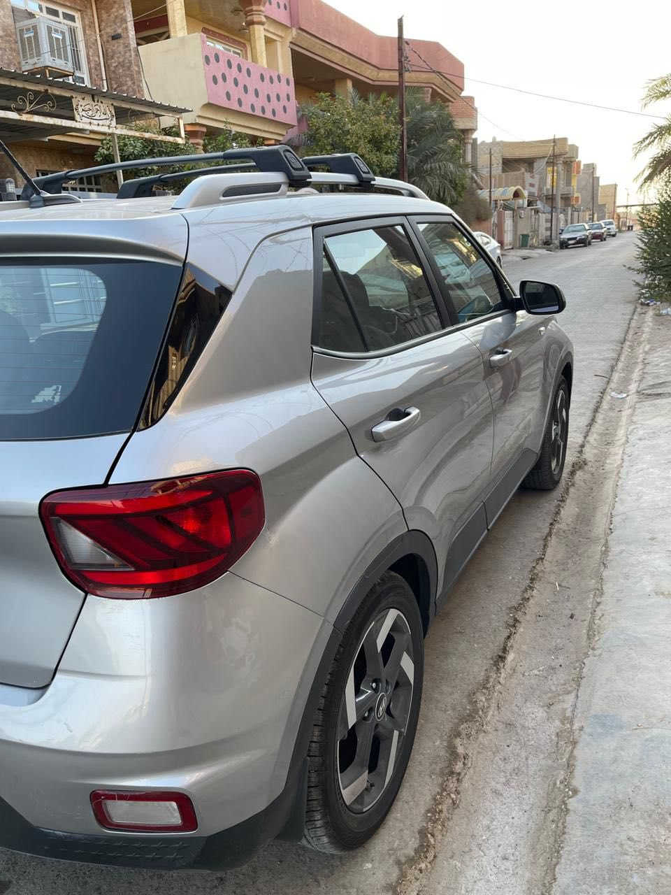 للبيع هونداي فينو 2023
وارد امريكي بدون ايرباك
فول عدا البصمه
شاشه
كامره  
تحكمات ستيرن جهتين
حساس خلفي
رادار امامي خلفي
ابل كار بلي ، اندرويد اوتو
فتحه
شاشه ديجيتال
صور الحادث موجودة

حادثها قبغ الصندوق ومعدل نصه ومصبوغ
محرك 1600 دبل نوزل
ماشية قليل 19300 كيلومتر
السعر 157$ وبيها مجال 
مكانها بغداد الاعظمية

تفاصيل اكثر هذا رقمي *********** تحياتي
