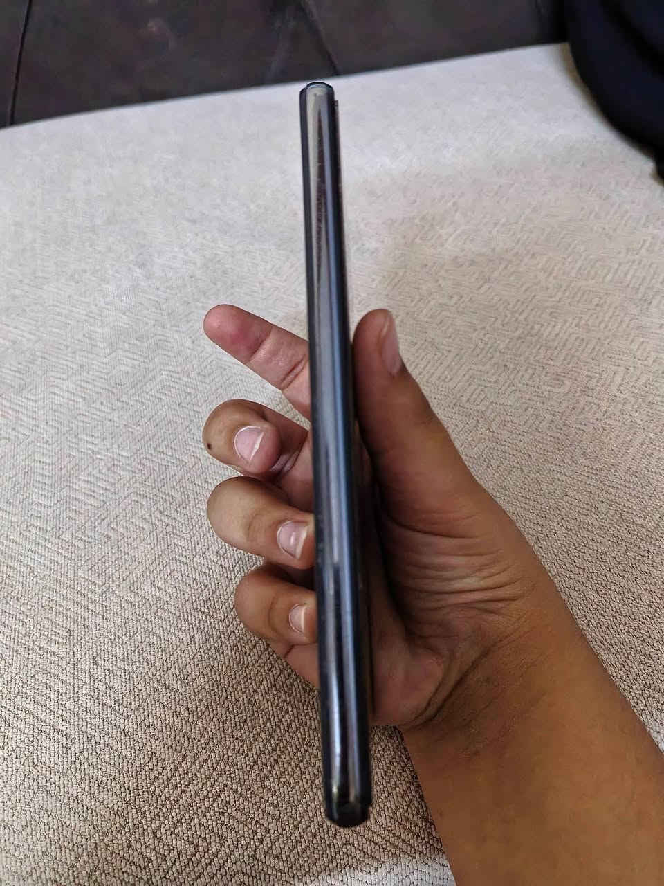 السلام عليكم
سامسونج اس 52 5g
ذ256
لون اسود 
جهاز نضيف
 بصمه الشاشه تشتغل 
بصمة وجه شغال
سعر 120
مكاني بغداد  جديده توصيل ماعندي 
رقمي ***********
