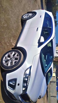 سورنتوا 2016 خليجي 4 سلندر   ٧ راكب   ۳ قطع تبريد   ماشية 170 الف   كي...