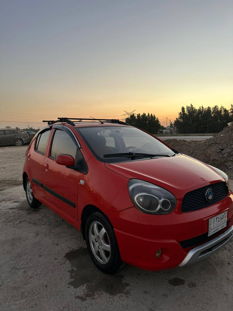 السلام عليكم للبيع جيلي كروز موديل 13  كلج ذكي يعني شبه أوتو محرك كير مكفوله كهرباء كله شغاله تخم تاير نضيف سياره جاهزه مال بيت وقتصادية 
 السعر 46  مكان بابل الإسكندرية  ***********
