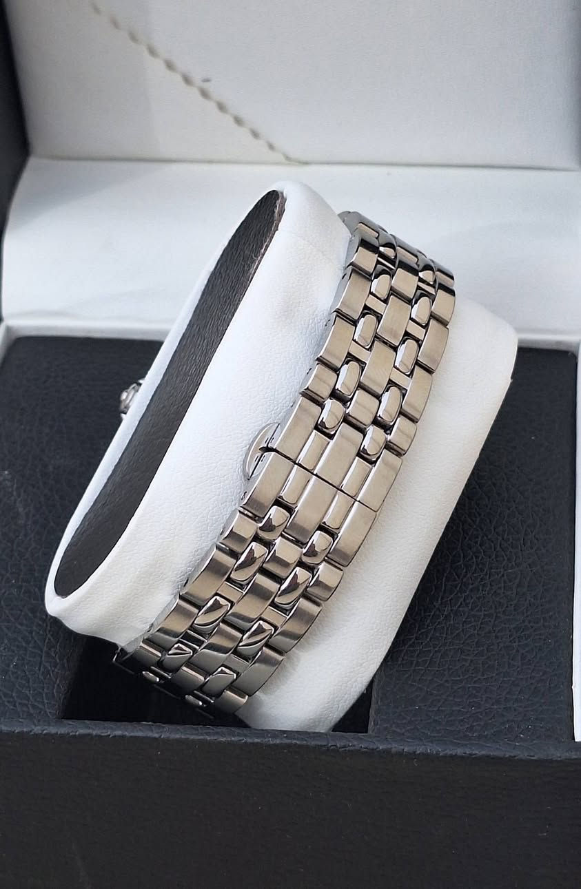 تحية طيبة 🍁
رايموند ويل سويسرا 🇨🇭 
نظافه ممتازه 👌
سير واسع 
القطر ٣٧ مع الزمبلك ٤٠ 
أنتاج حديث 
السعر ١٤٥ $
استفسار اكثر راسلني خاص🙏


**إذا كنت صاحب هذا الإعلان وتريد حذفه لأي سبب، رجاءا أرسل رسالة إلى الدعم الفني**