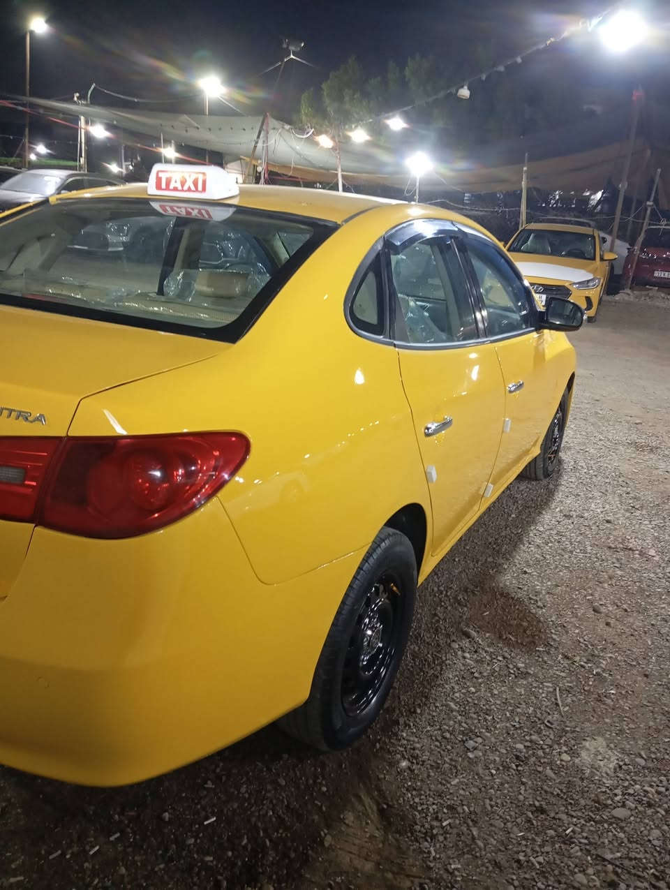 النترا مقدس موديل ٢٠٠٨ السعر ٨٨ وبيه مجال وارد امريكي بيه خشم البنيد والجاملغ الامامي محرك ٢٠٠٠ المرغوب وكير مكفول حداديه مكفوله تخم تاير جديد تبريد تدفئه كوله شغاله كهربائيات كوله مكفوله دوشمه وكاعيه جديده صبغه جديده رقم الماني مشروع وطني مكاني بغداد شارع فلسطين للاتصال اخوكم ابو رضا ***********
