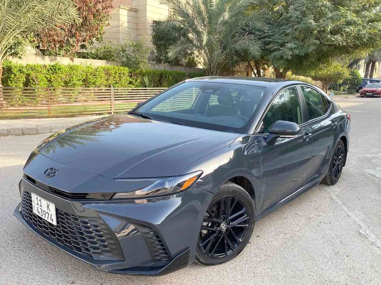 السلام عليكم
كامري 2025 هايبرد 

مواصفات se 

محرك 2500 هايبرد 

شاحن وايرليس 

داخل جلد لونين

فووول رادارات

بصمة 

حادث جاملغ وبنيد 

شاصي مكفول على السونار 

وصور الحادث مرفقة

مكانها اليرموك

للاستفسار ***********

