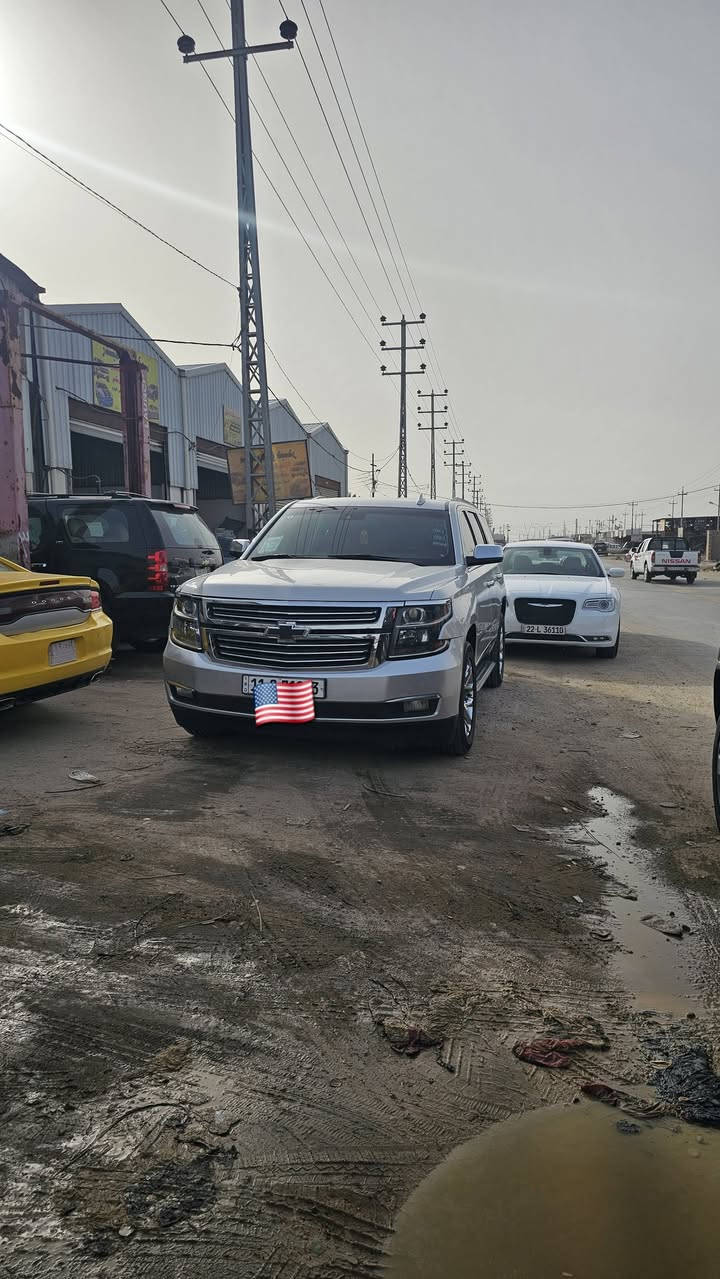 تاهو 19 وارد امريكي بدون دواخل فقط دعاميه اماميه اوطخه يم قبق البانزين بصيطه رقم بغداد للمراوس اب حدث معه فرق او بيع ***********
