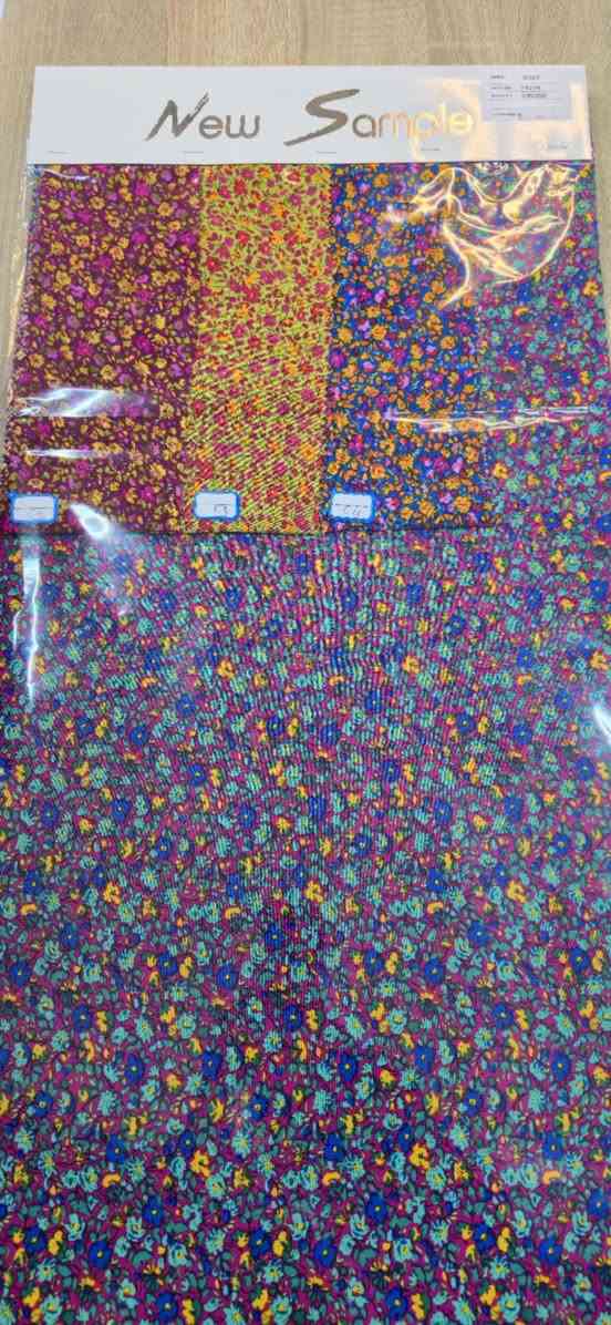 قوماشى  كشميرى سلين و ده بل 
 به تاك بوفروشتنه وه  
واتا مه كسى مه كسى
سليمانى گه ياندن هه يه 
***********
وه تس اب 
ڤايبه ر***********
