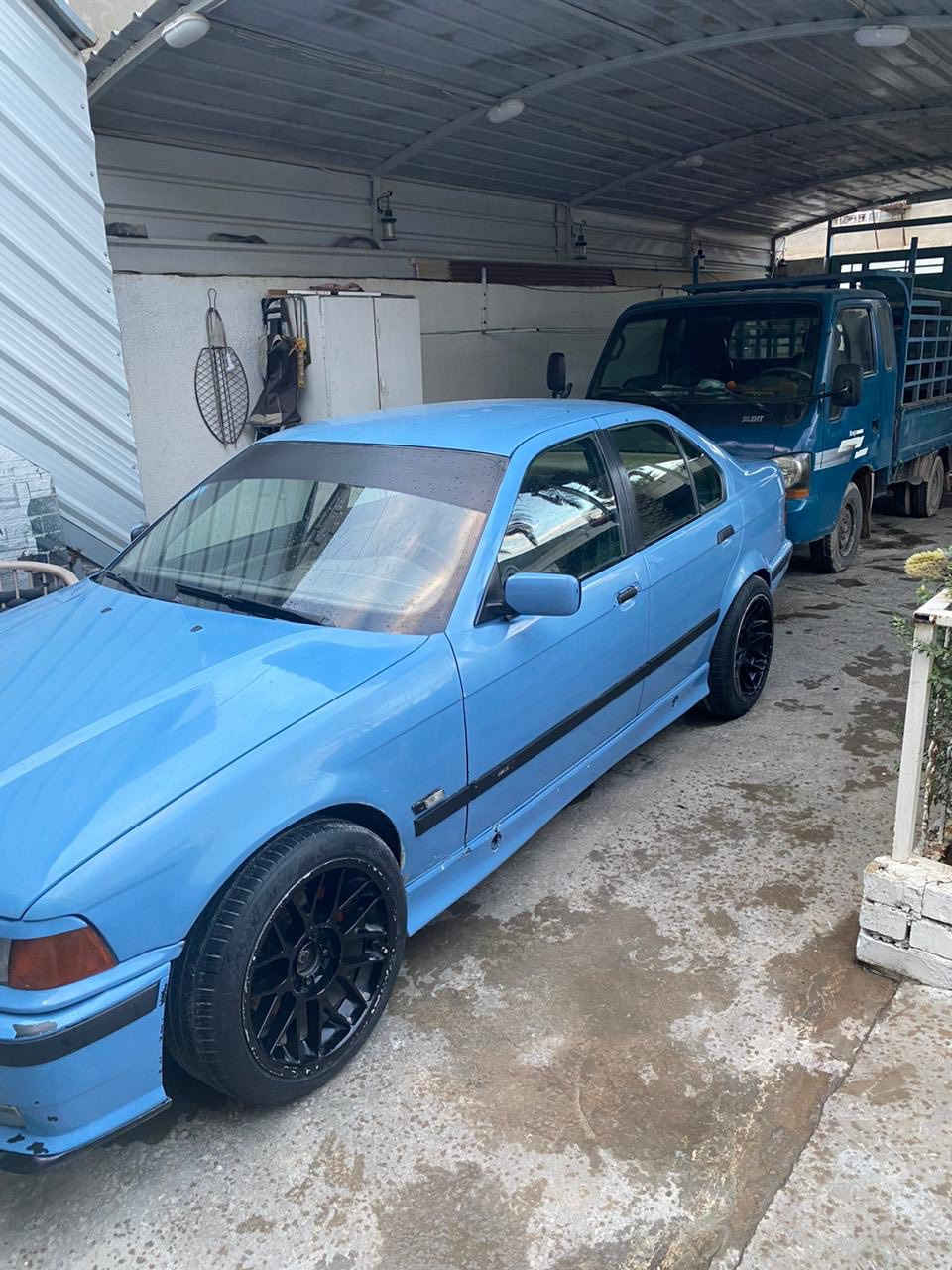 السلام عليكم bmw e36 وراد ياباني 325i مكينه ٦ سلندر ٢٠ كيو اوتو مكينه وكير يخبلن عليها بدي كت m اصلي سلايد كشنات جلد كنتاره بجم زنون واسوارت بك لايت دخاني ويل نيو بيبي تغيير لون مميز جانت نيلي سنويه بسم صديقي تحويل ثاني يوم مكاني بغداد سعرها 55 رقمي ***********
