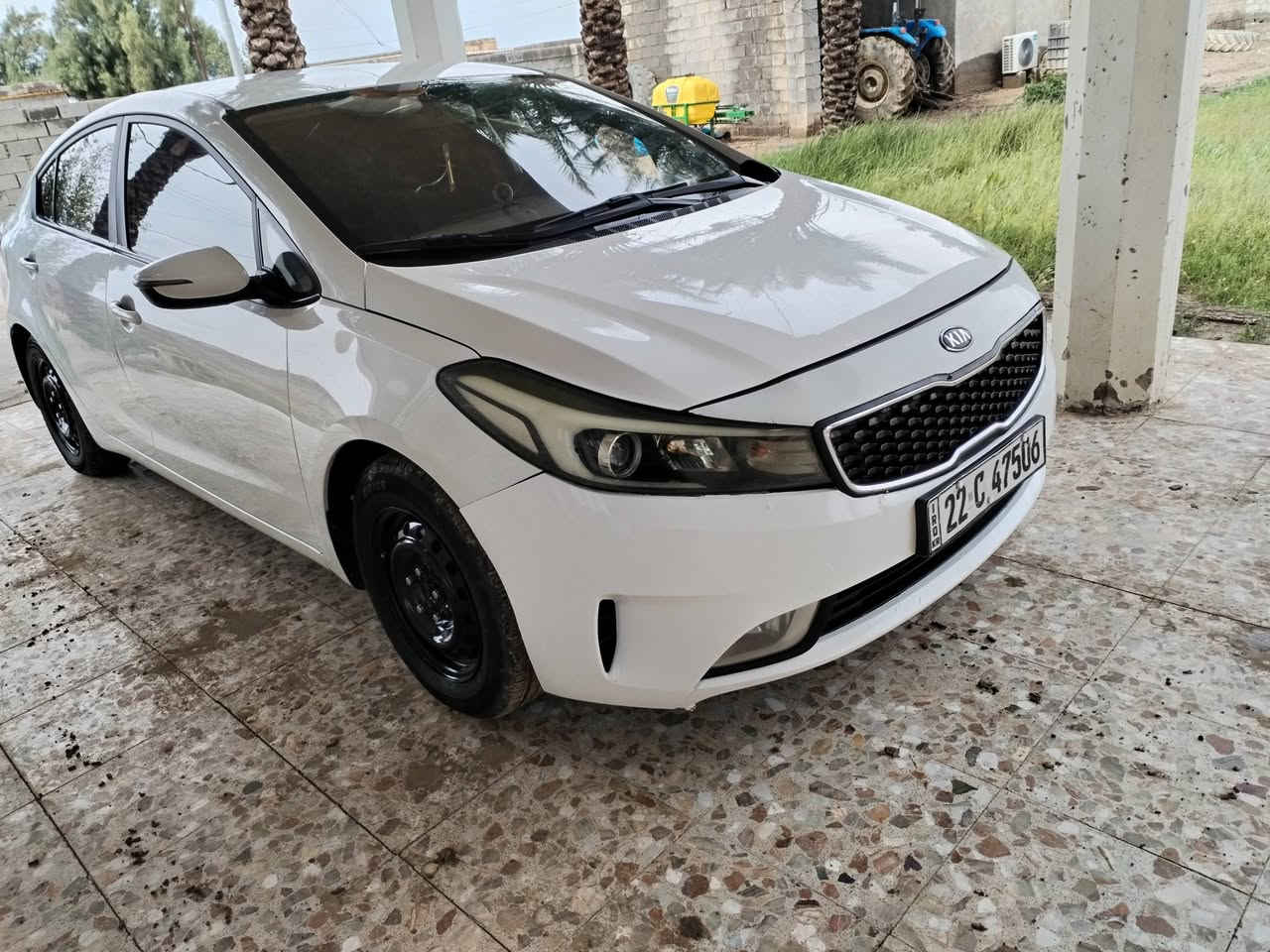 سلام عليكم سيراتو موديل 2017 خليجي رقم أربيل تحويل وكاله مكينه 1600 دوش مكفول لا تنقيص لا تبخير سياره مكفوله كفاله عامه فقط شخط بل باب سياره جديده ماشيه 160 الف السعر 128بيه مجال جدن بصيط العنوان واسط الشحيميه تصال ***********
