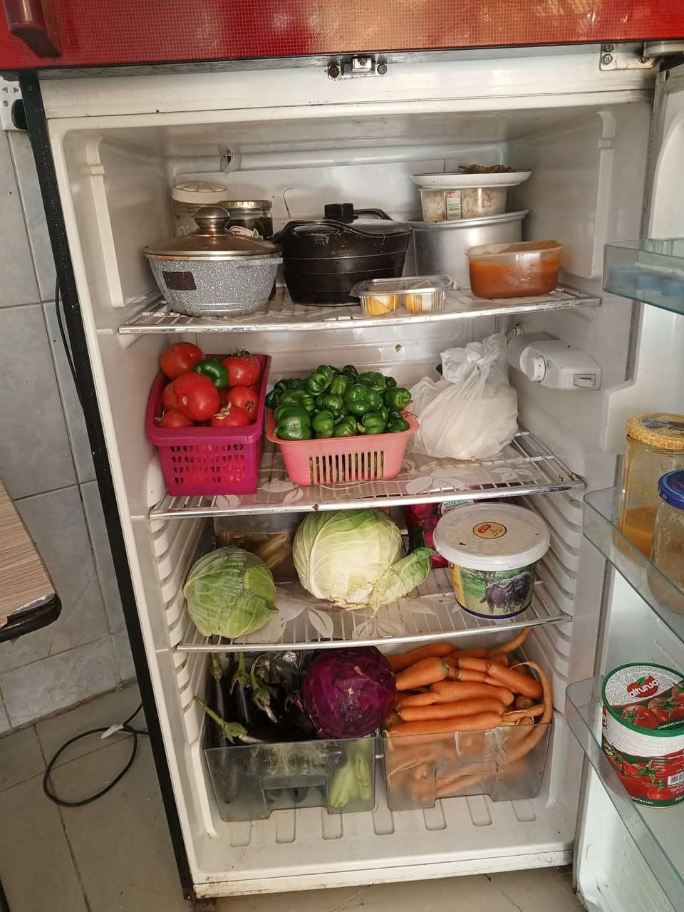 ثلاجه نظيفه للبيع سعره ٢٠٠


**إذا كنت صاحب هذا الإعلان وتريد حذفه لأي سبب، رجاءا أرسل رسالة إلى الدعم الفني**