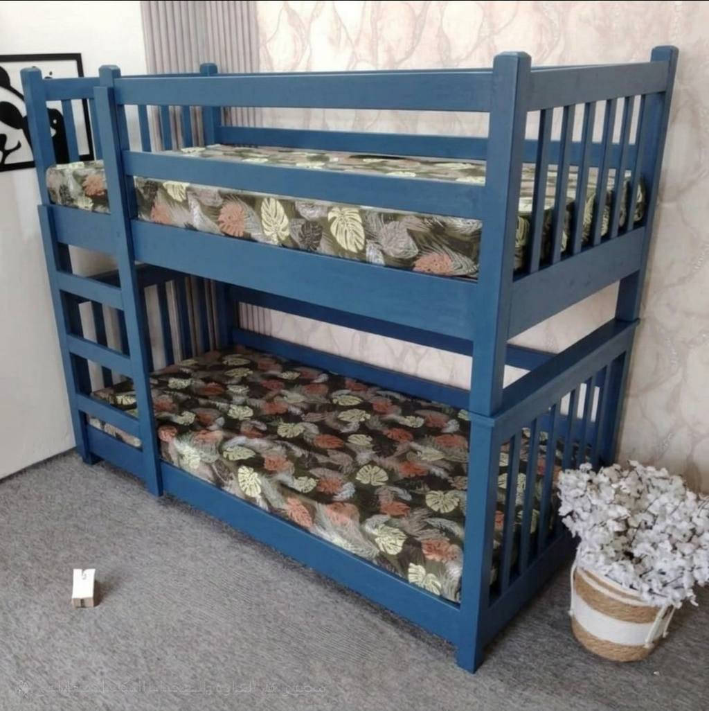 القياس
جرباية طابقين جميلة، مصنوعة بعناية فائقة وجودة عالية. 😍👍🏠
سعرها مناسب جداً، 💰💲
عرضها ٨٥ سم،
 ارتفاعها ١٥٠ سم، 
طولها ٢ متر.📏📐
خدمة التوصيل متوفرة. 🚗💨
للتواصل، يرجى الاتصال على الرقم ***********، أو عبر تطبيق واتسآب. 📞📲
ملاحظة: جميع منتجاتنا جديدة من معملنا، ولا نتعامل بالمنتجات المستعملة. 🆕💯
