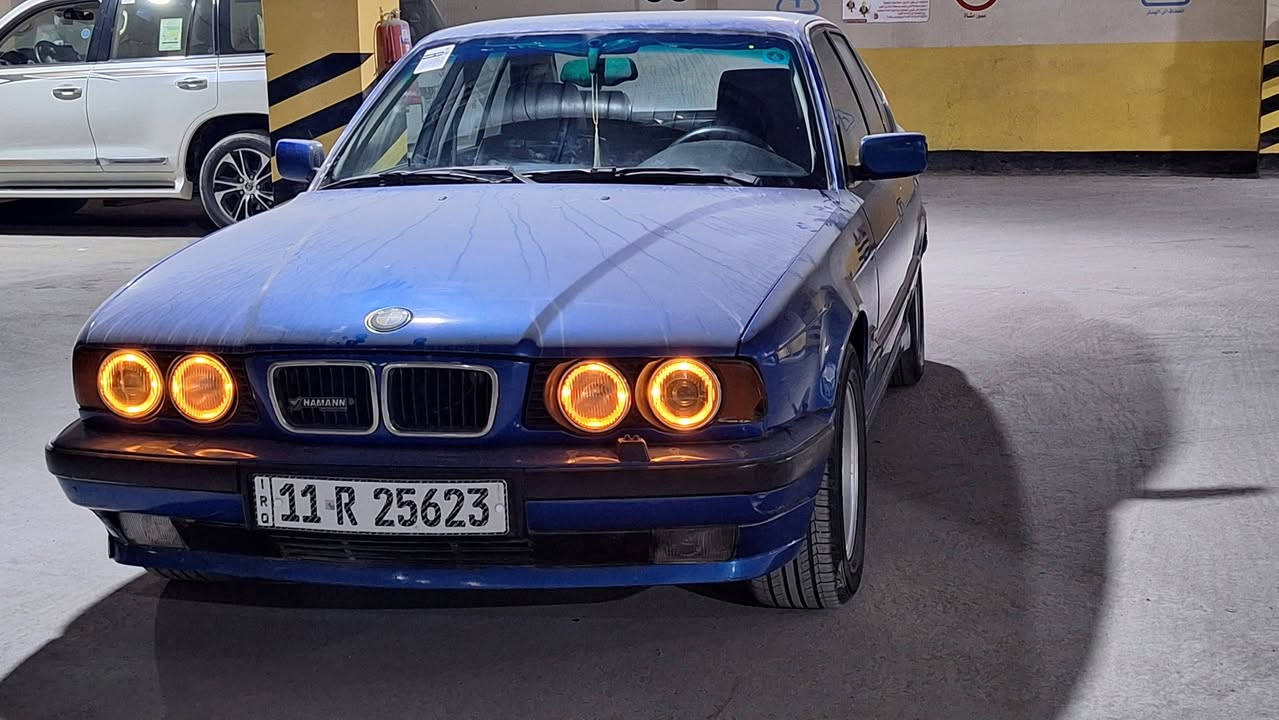 للبيع 525i مكينه مسكر عدل اوتوماتيك موديل ١٩٩١
سنويه باسمي تحويل مباشر هزه جديده كدامها سنه رقم انكليزي 
السعر ٥٠ ورقه 
ناصرية مركز ***********
سنوية توه سقطت تبريد عاطل شبيه ما اعرف
