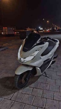 بي سي اكس جيل الرابع للبيع او مراوس حسب القناعة ملاحظة الجاملغ الامامي...