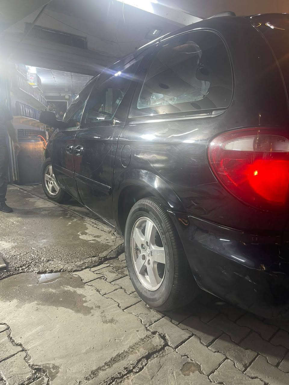 السلام عليكم .دوج كرفان 2006رقم بغداددولي بدي قصيرالمرغوب كيرمحرك خيرمن الله صدرنضيف تخم تايرجديدنقص منضومه تبريدمصبوغه حزام عده القماره بيهه تالحيضات سعر50بيهه مجال مكان بغداد***********بسمي تحويل مباشر
