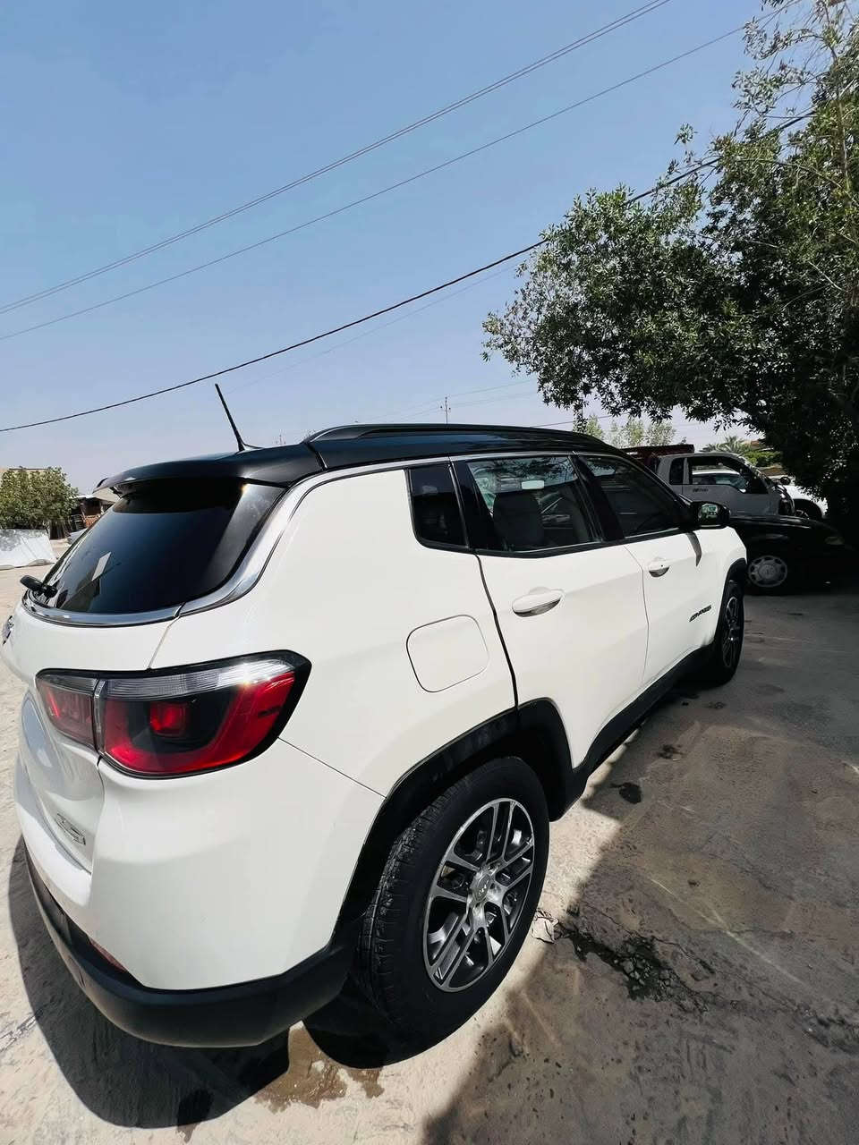 جيب كومباس 2018
فول مواصفات بيه قطعتين صبغ بدون حادث جاملغ وباب خلفي السياره جاهزه ومابيه اي نقص رقم أربيل مكان السياره بابل 
***********
