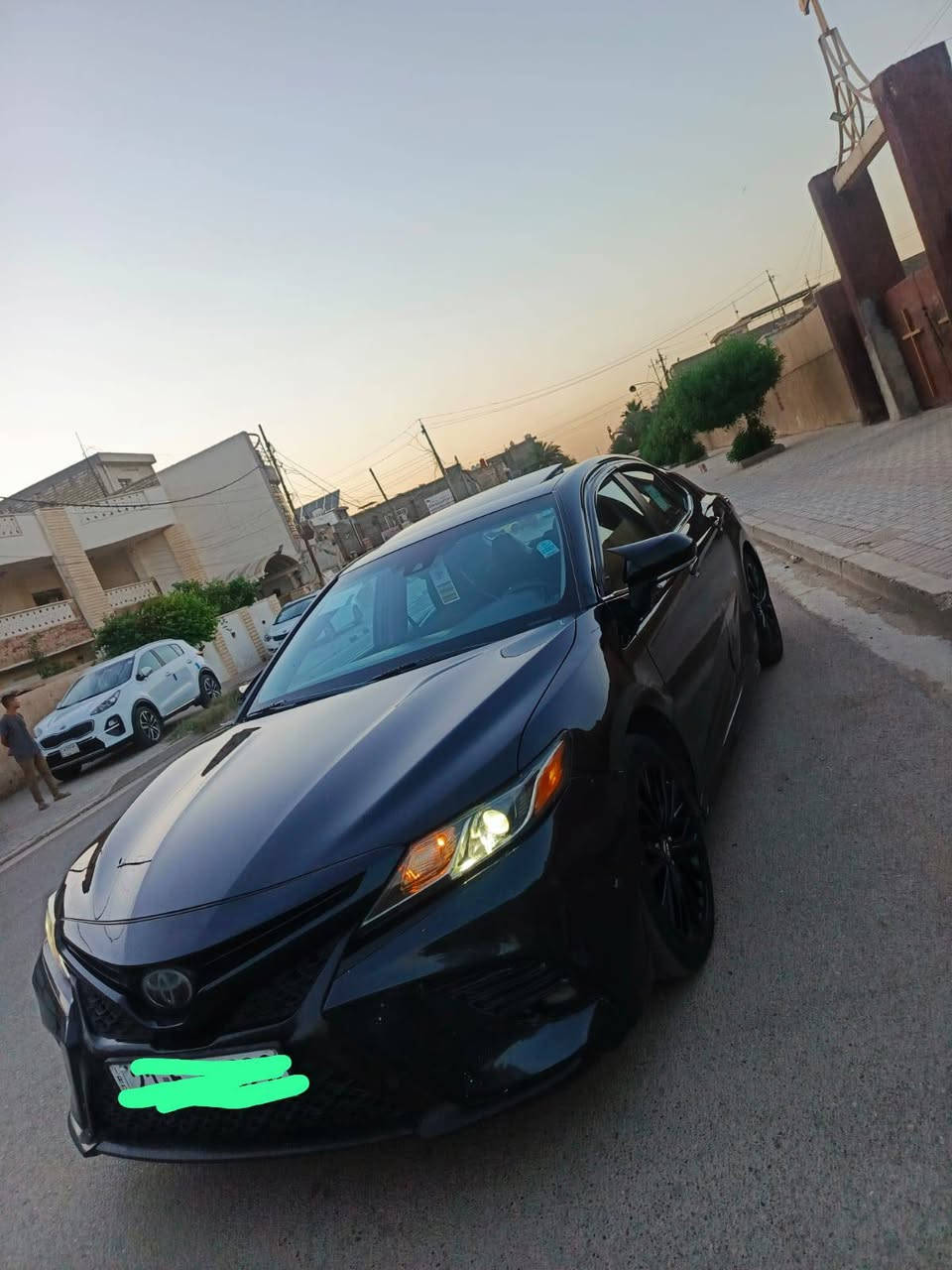 السلام عليكم كامري se موديل 2018 لون نيلي رقم سليمانية الجديد فول بصمه فتحه جلد كشن كهرباء رادار السياره جاهزه ماشيه 136 الف مايل بيهه 3 قطع صبغ السعر 150 بيهه مجال بسيط للاستفسار *********** واتس او الاتصال
