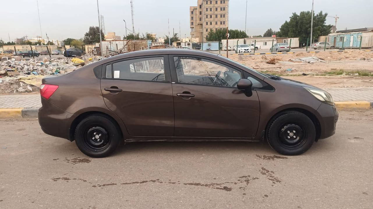 السلام عليكم كيا ريو مديل 2012 كفاله عامه سنويه ل27 هزه جديده تبريد ثلج تدفئه تخم تاير شاشه والسونار مرفق بالمنشور للاتصال *********** المكان نجف السعر 85 النجف, العراق
