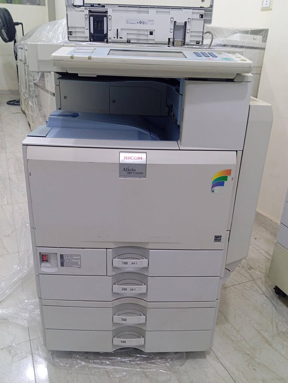 ملوك الجوده رقم 🥇 👑 🥇 

RICOH Mpc 2000 🌈 🌈 🌈

💪🏻💪🏻💪🏻متعددة الوظائف ‏طباعة و اسكانر ‏وبها إمكانية توصيل الشبكة💪🏻💪🏻💪🏻 

🗝️سرعة  25 ورقة فى الدقيقة 
🗝️زمن التسخين 60 ثانية 
🗝️دقة الطباعة  (dpi 600) 
🗝️عدد النسخ الممكن انتاجها بضغطة واحدة 999 
🗝️التكبير و التصغير  من 25% إلى 400% ( الزيادة و النقص بـ 1% ) 
🗝️مقاس الورق (A3 : A5 ) 
🗝️الذاكرة  768 MG 

🎀نوع الحبر : بودرة جافة 
‏🎀الماكينة متاحة بضمان 6 شهور ‏أو 30000 نسخة 
‏🎀يتوفر لدينا احبارها بسعر مناسب 

العنوان 🏠 
المنصوره مدينه مبارك 💎 💎 💎 

للاستعلام عن الاسعار : 01092351340
                               : 01101937373
‏مراسلة حساب تجاري عبر واتساب. https://wa.me/201101937373
☆☆☆☆☆☆☆☆☆


**إذا كنت صاحب هذا الإعلان وتريد حذفه لأي سبب، رجاءا أرسل رسالة إلى الدعم الفني**