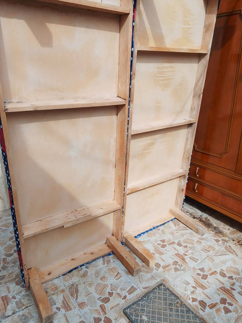 السلام عليكم بوفيه للبيع تزكام مترين ونص السعر 140 وبيه مجال+تخته نفرين تزكام 8 رجلين السعر 65 وبيه مجال المكان نجف الاشرف الشراي يتصل على الرقم *********** يوجد خدمه توصيل داخل النجف توصيل على المشتري النجف, العراق
