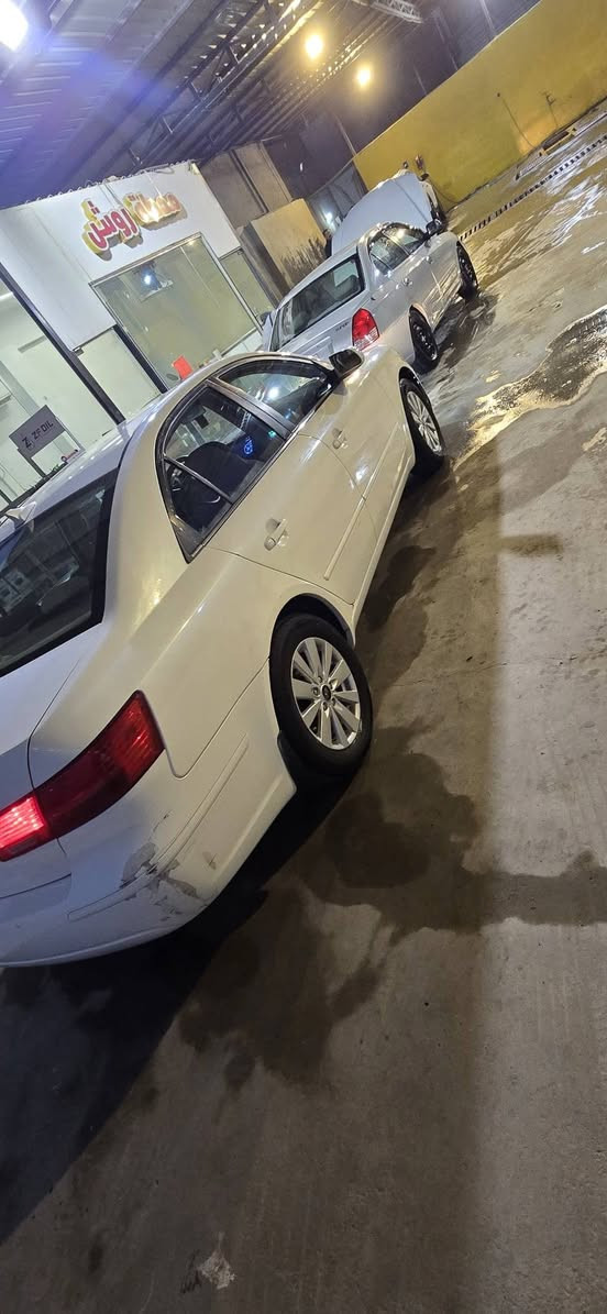 سلام عليكم عندي سيارة سوناتا ٢٠٠٩وارد امريكي محرك ٢٤٠٠كلش نظيفة ضررها جاملغ خلفي وصبغ حزام ***********/***********
