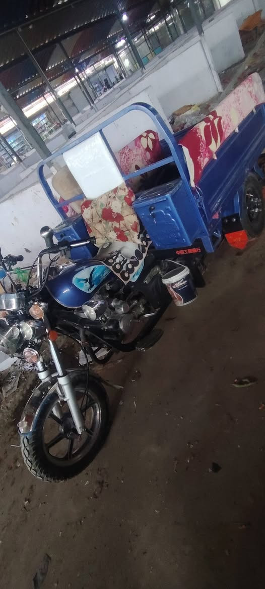 السلام عليكم ستوتة بترة اوراق معقب بصرة ترقم شرط    للبيع سعر 2450وبيهه مجال قليل حك الجية العنوان بصرة كرمة علي رقم ***********
