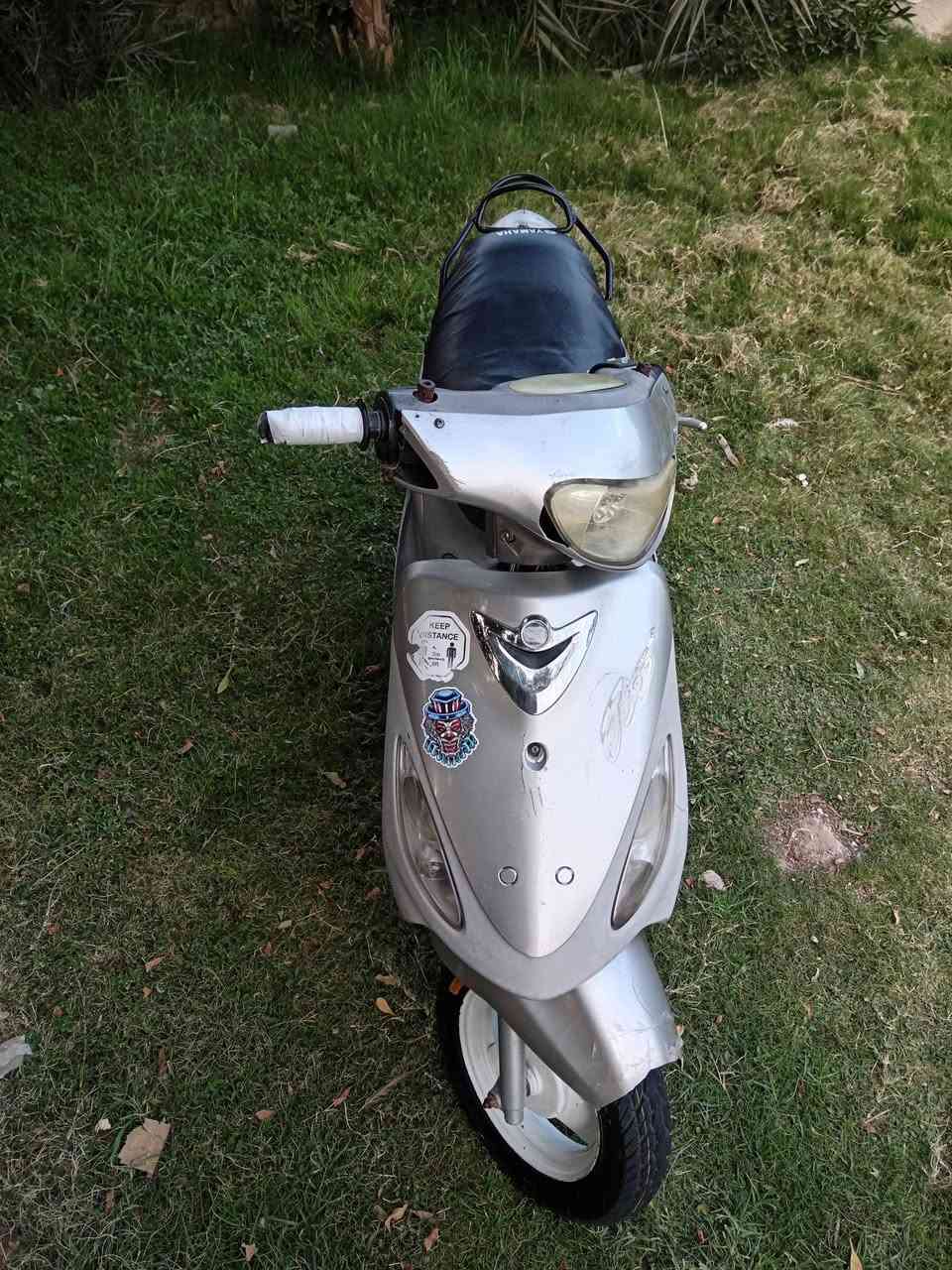 سلام عليكم دراجه ماكس منغولي ما مفتوخه ابد نهضه ومعدل دراجه صارله شهرين طاله حاويه سعر 700وبيه مجال الطيبين  ***********
