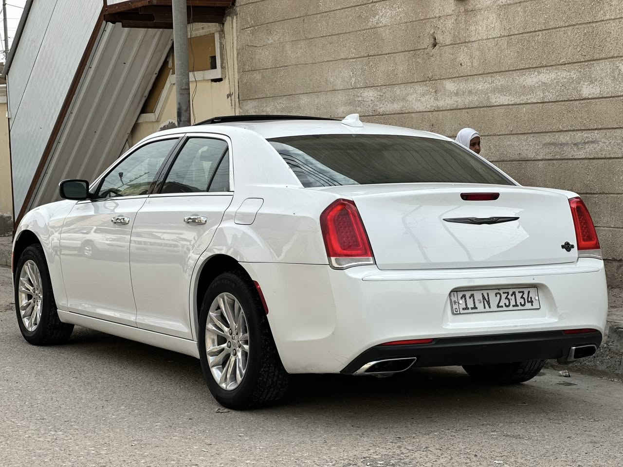 كلايسلر اوبامه مديل 2016 مرمز 2023 دخول جديد
حادث. باب الصدر. ومبدل اصلي نفس اللون  وباقي الساياره كفاله   رقم بغداد بسمي مداور ثاني. يوم   هزه جديده   مواصفات السي معروفه. وبينه كل التفصال  
مكينه. 3600 مكفوله. وكير مكفول  حداده جديد سايره جاهزه. ما ذب عليه.  دينار واحد  
الهاتق ***********.     السعر 175.
